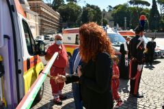 1-Ambulanza-alla-memoria-18