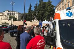 4-Ambulanza-alla-memoria-12