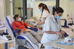 Bologna, 24/04/2020. 
la Casa dei Donatori. Sangue per la Fase2, impennata durante il periodo Covid di aspiranti donatori. La comunità dello Sri Lanka che, grazie al coordinamento dell’Associazione Andromeda, ha coinvolto 60 dei suoi membri che hanno cominciato gli esami per diventare donatori. 
Foto Paolo Righi